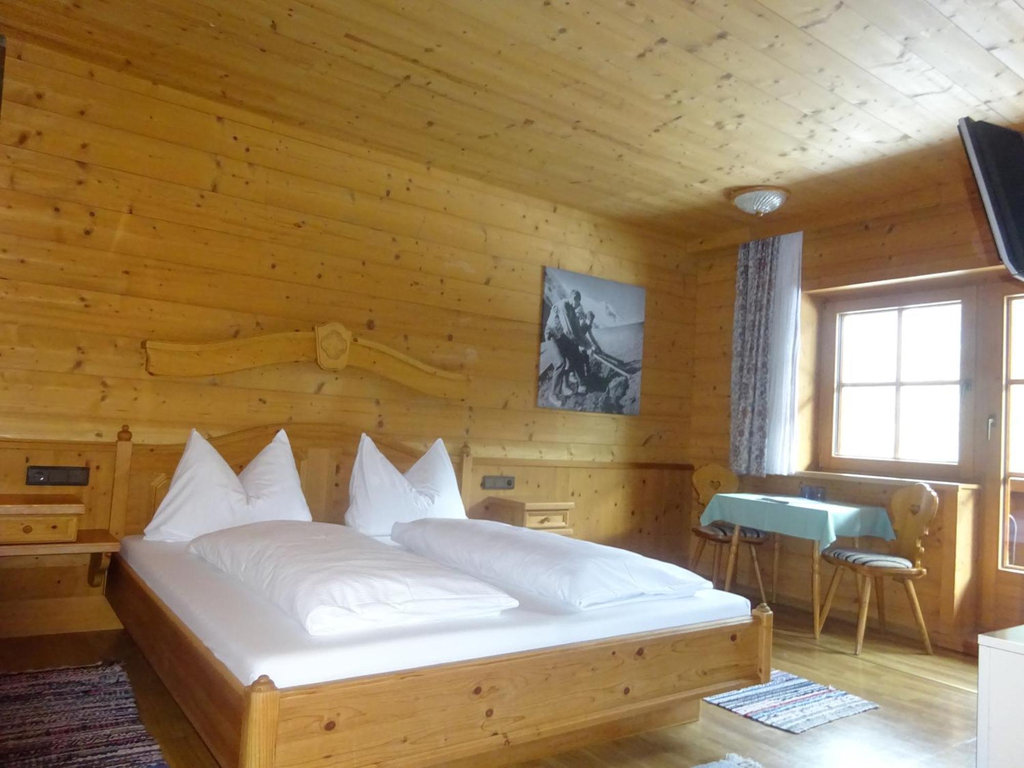 Landhaus Loeberbauer Tux Bagian luar foto